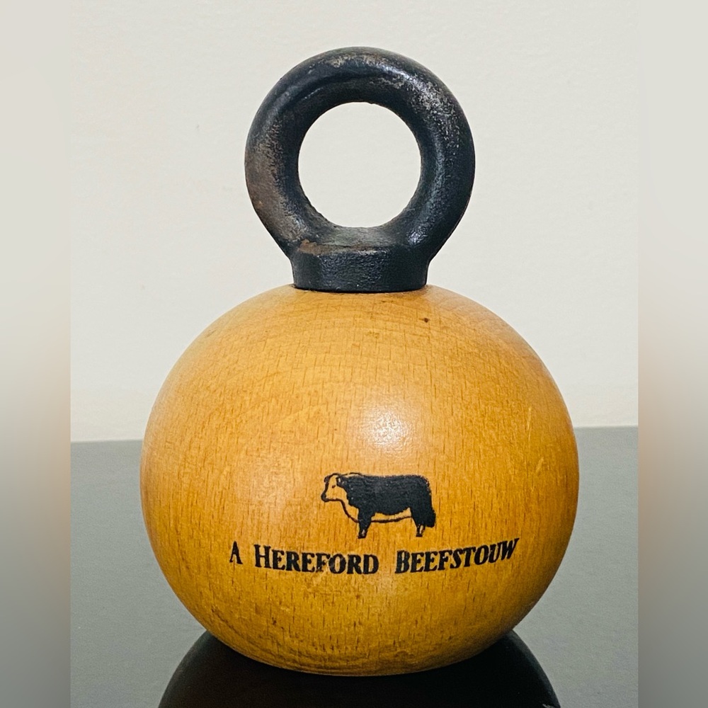 Bodum Denmark Nissen Peugeot  Wooden pepper mill w/Hereford Beefstouw logo